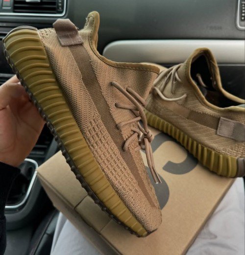 Alternative view of Yeezy 350 v2 erth [full kit]