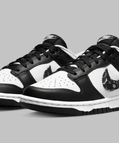 Alternative view of Nike SB DUNK LOW ESSENTIAL PAISLEY PACK [BLACK / WHITE] 1109025
