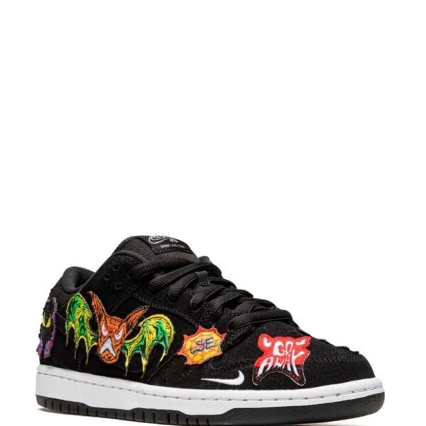 Alternative view of NIKE SB DUNK LOW NECK FACE