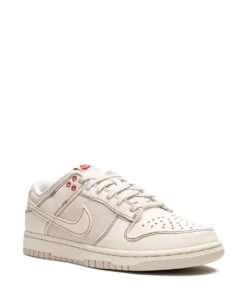 Alternative view of nike sb dunk low LIGHT OREWOOD BROWN SASHIKO