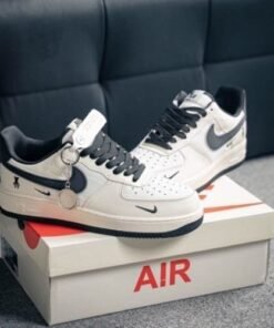 Alternative view of Nike AIR FORCE 1 07 LOW STYLE VIOLENT BEAR [WHITE/BLACK] 1908025