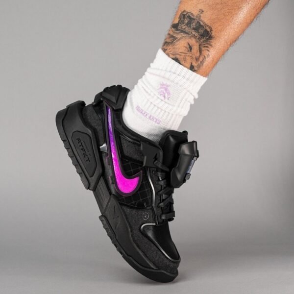 Alternative view of Nike SB DUNK X RTFKT GENESIS VOID [BLACK / PURPLE] 1509025