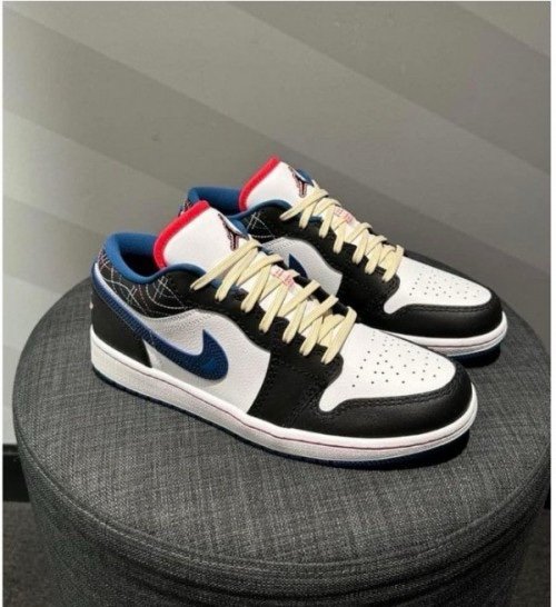 Alternative view of Jordan 1 Low SE Industrial Blue Sashiko