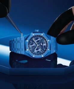 Alternative view of Audemars Piguet AP Royal Oak Dark blue Chronograph Metal