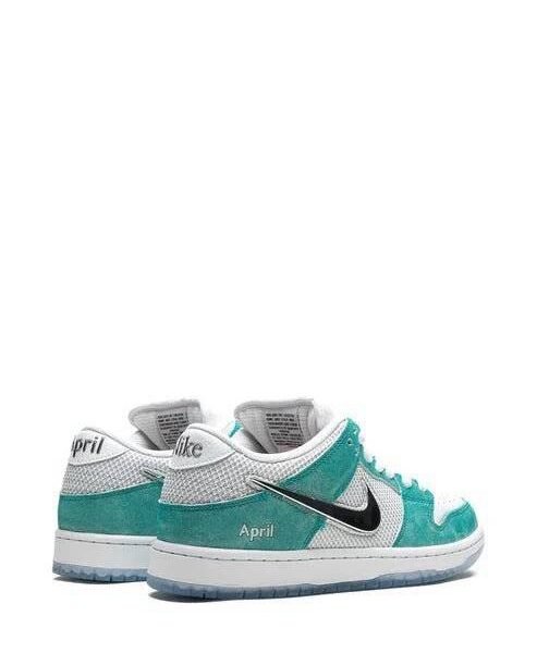 Nike April Skateboards X Sb Dunk Low Turbo Green