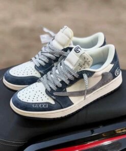 Alternative view of Gucci_ X nikee Air Jordan Travis Scott