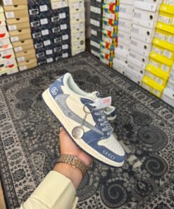 Gucci_ X nikee Air Jordan Travis Scott