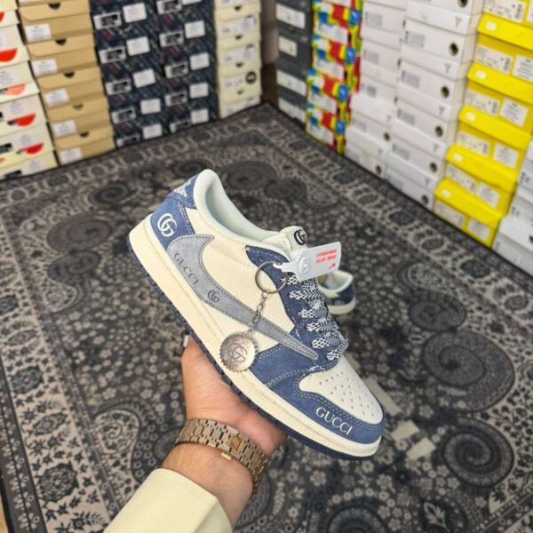 Gucci_ X nikee Air Jordan Travis Scott