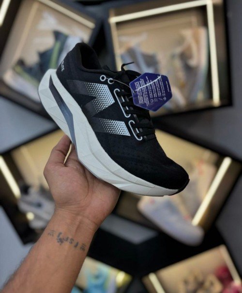 Elite V4 BLACK Shoes