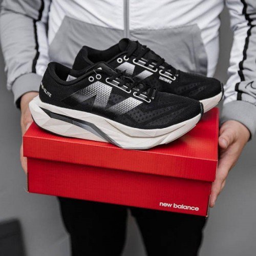 Elite V4 BLACK Shoes - Image 4