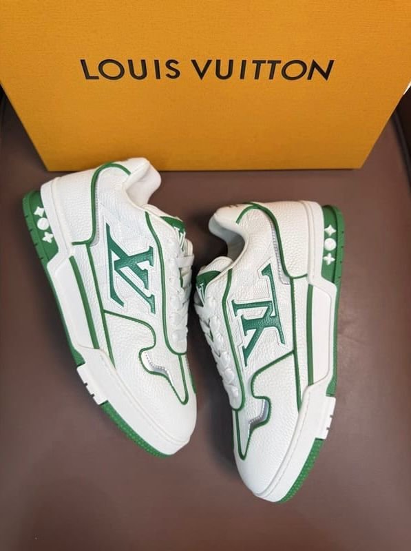 LOUI.S VUITTON TRAINER 2026 WHITE GREEN - Image 3