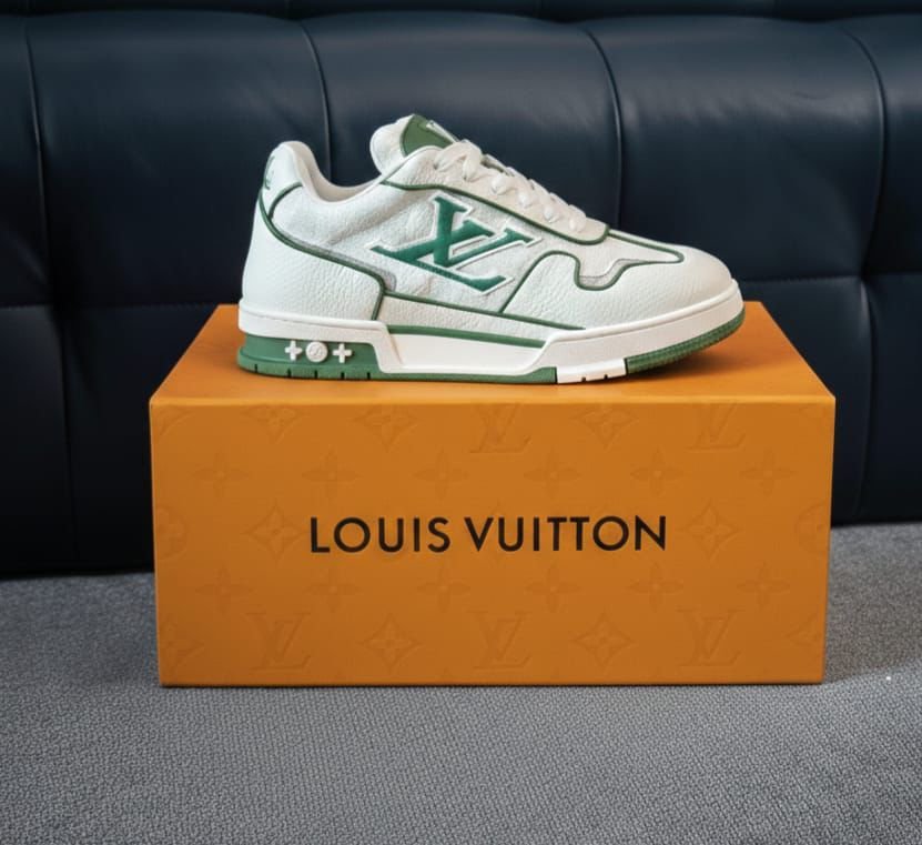 LOUI.S VUITTON TRAINER 2026 WHITE GREEN - Image 4