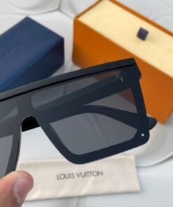 Alternative view of Branded LV Sunglasses Guru full black(With Original Kit)