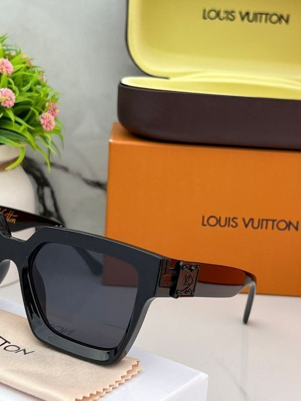 Branded LV Millionaire Sunglasses Full black (With Original Kit) - Image 6