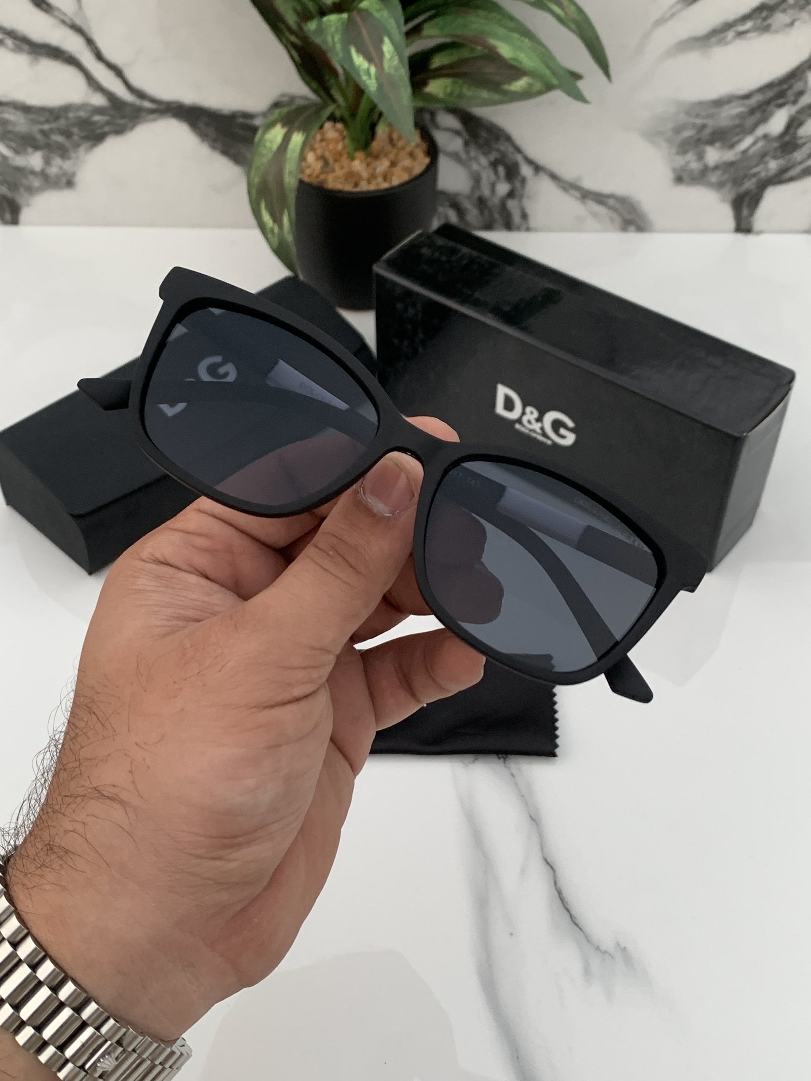 Branded D&G Full Black Sunglasses (With Original Kit) - Image 3