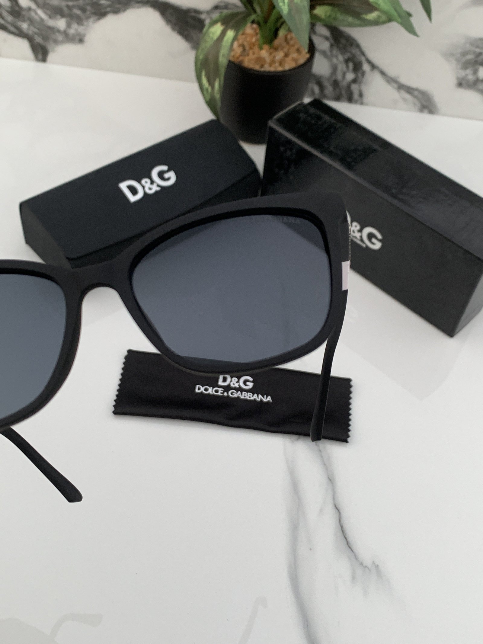 Branded D&G Full Black Sunglasses (With Original Kit) - Image 2