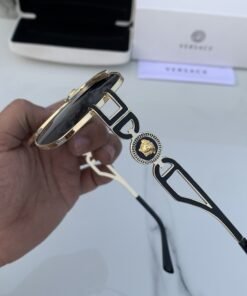 Alternative view of Branded Sunglasses 3628_square_goldblack (With Original Kit)