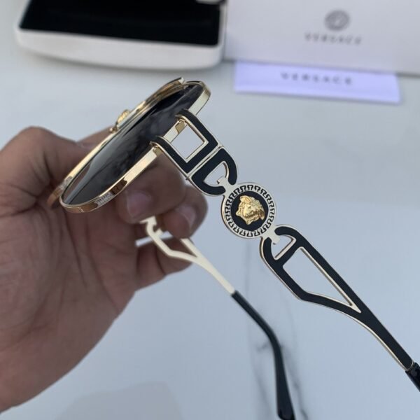 Alternative view of Branded Sunglasses 3628_square_goldblack (With Original Kit)