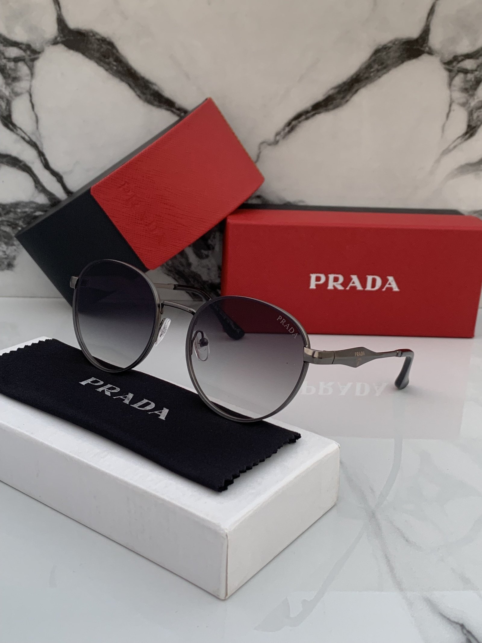 Branded PDA Sunglasses 364_black_shaded (With Original Kit)