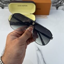 Alternative view of Branded Lv 22295 Sunglasses Green Shaded (With Original Kit)