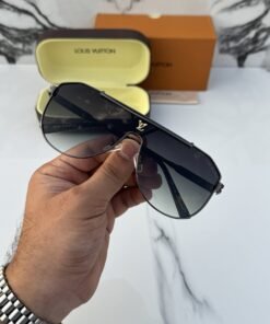Alternative view of Branded Lv 22295 Sunglasses Green Shaded (With Original Kit)