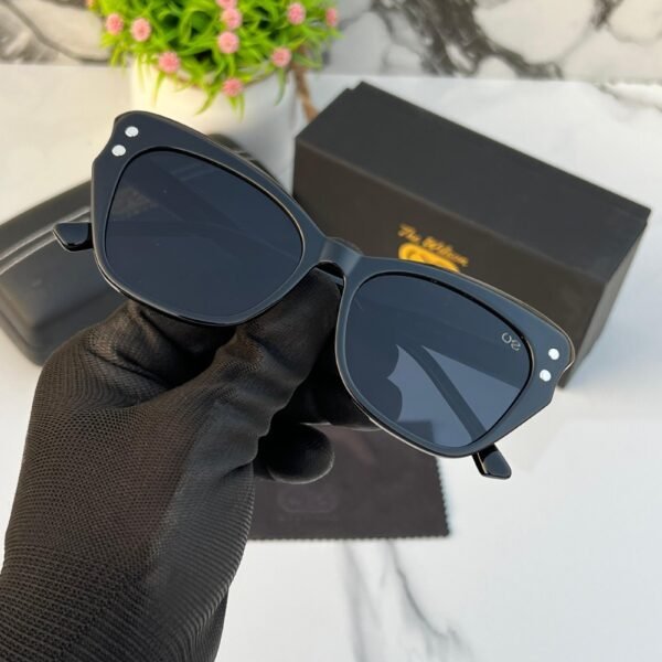 Branded The Wlson Cateye Full Black  Sunglasses (With Original Kit)