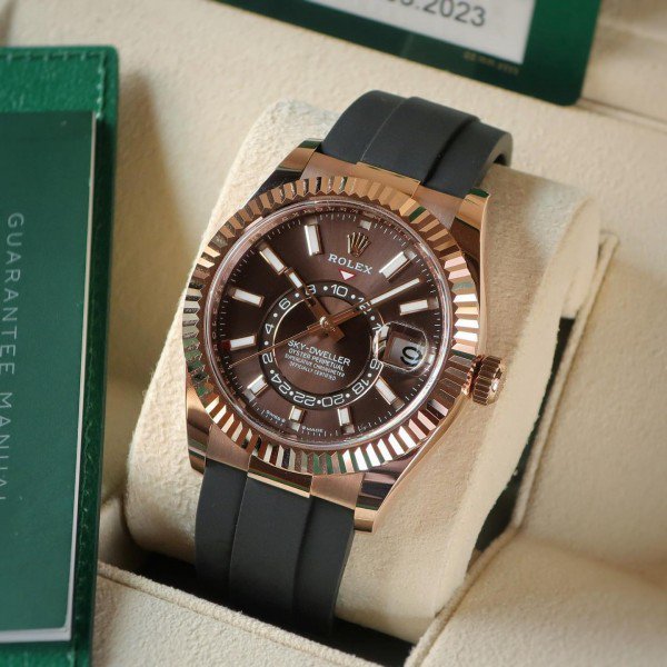 Rolex Oyster perpetual Sky Dweller