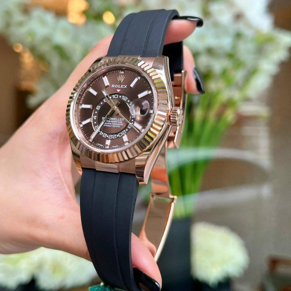 Alternative view of Rolex Oyster perpetual Sky Dweller