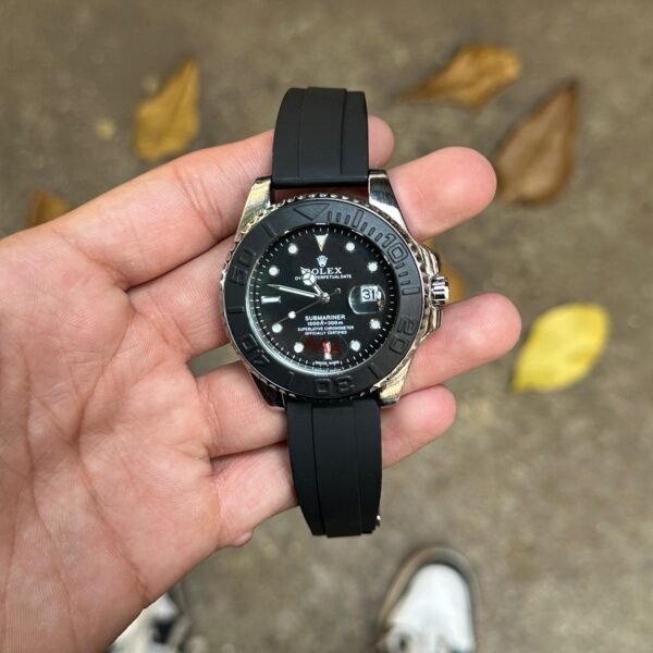ROLEX YACHT MASTER BLACK SILVER
