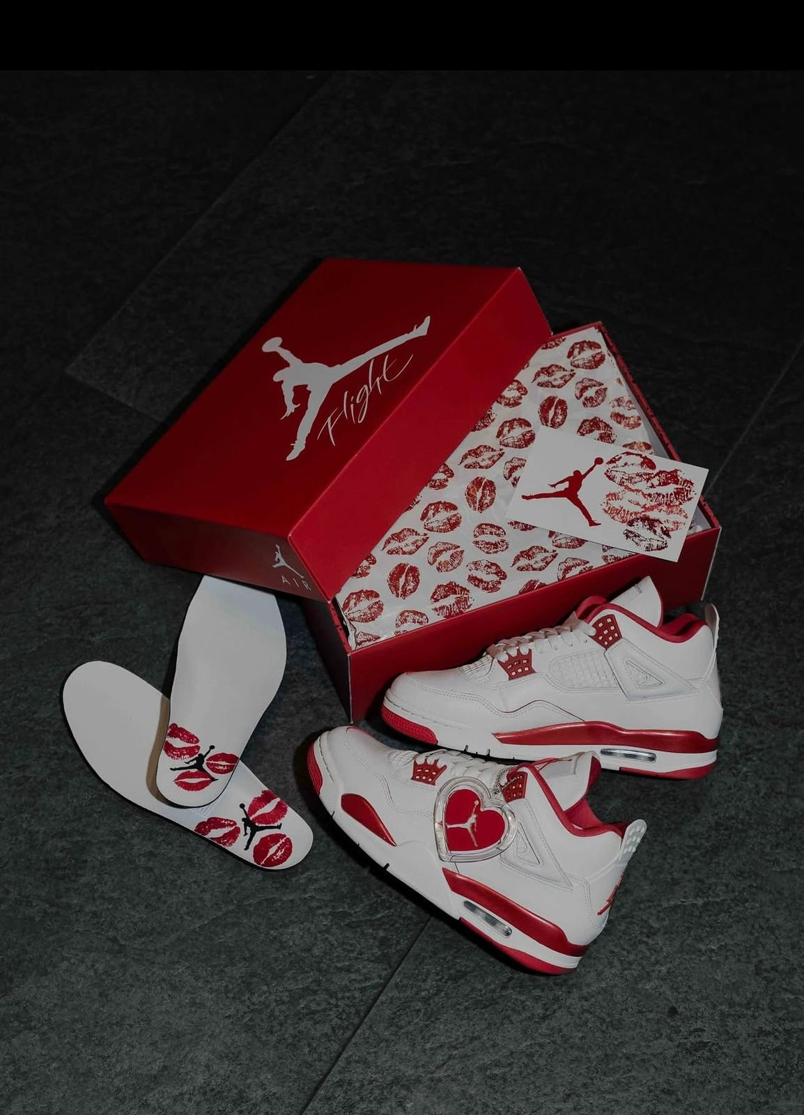 NIKE AIR JORDAN RETRO 4 VALENTINES SIERRA RED 🔥 - Image 2