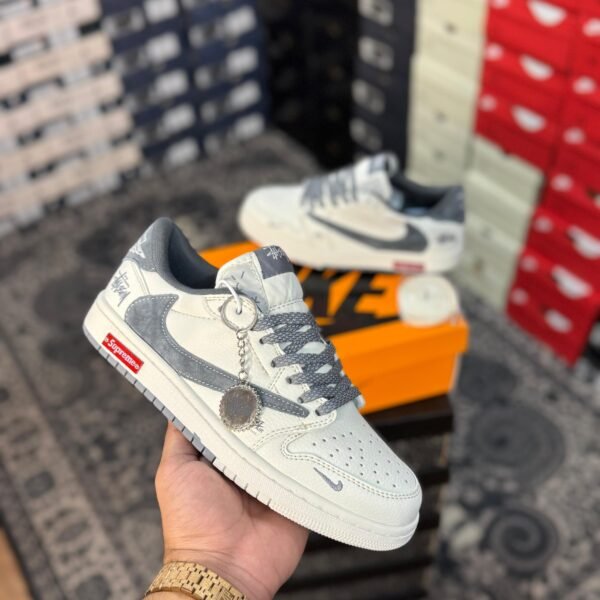 NIKE AIR JORDAN 1 X TRAVIS SCOTT X SUPREME 🔥