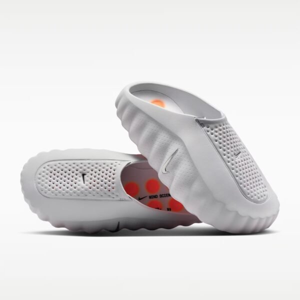 NIKE MIND 001