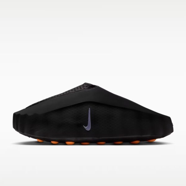 Alternative view of NIKE MIND 001