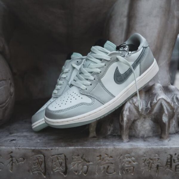 Alternative view of NIKE AIR JORDAN 1 LOW YEAR OF THE SNAKE2025