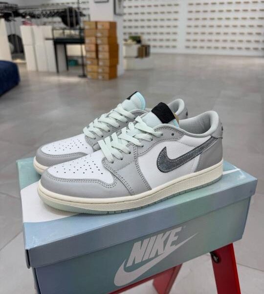 NIKE AIR JORDAN 1 LOW YEAR OF THE SNAKE2025