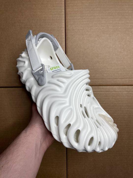 Crocs Salehe Bembury The Pollex Clog White With og box and carry bag - Image 2