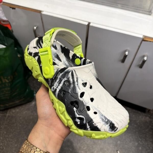 Crocs All-Terrain Atlas Clogs Green With Og Box And Carry Bag