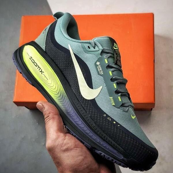 Nike Running Vomero 18 Gore-Tex Multi