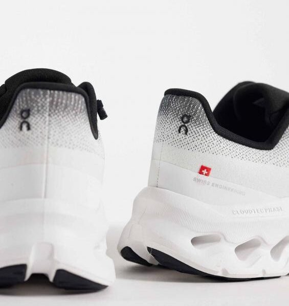 Alternative view of On Cloud Running Tilt Ivory Black with carry bag