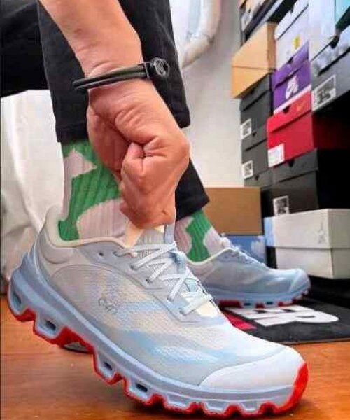 On Cloud LOEWE X On Cloud Venture 2.0 SHOES
