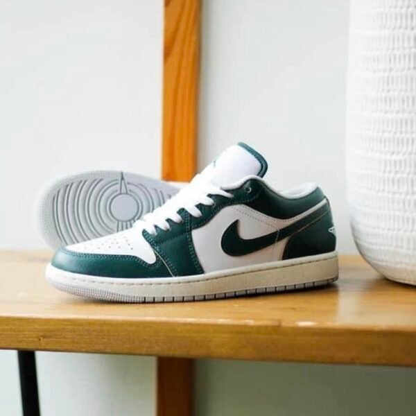Alternative view of NIKE AIR JORDAN 1 OXIDIZED GREEN