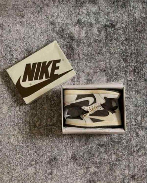 Nike Air Jordan 1 Low Travis Scott Reverse Mocha - Image 3