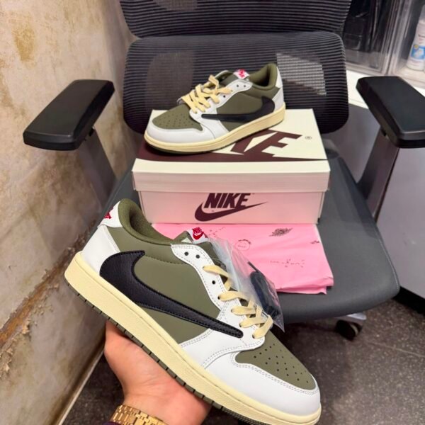 Nike Air Jordan 1 X Travis Scott Retro Low OG Sp Medium Olive