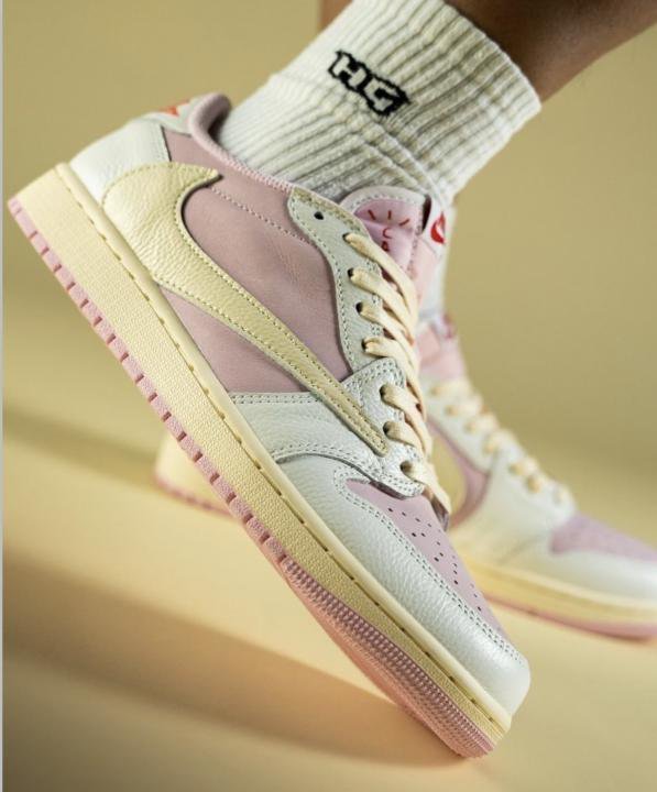Travis Scott x Air jordan 1 low OG Shy pink semi ua - Image 6