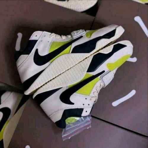 Travis Scott X Jordan Jumpman Jack Trainer Bright Cactus - Image 6