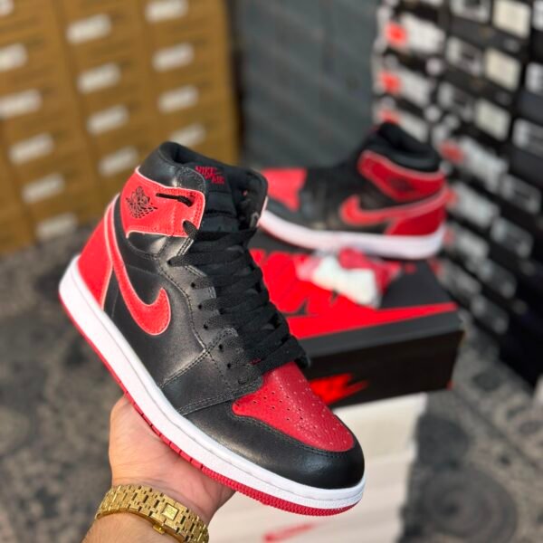 NIKE AIR JORDAN RETRO 1 85 BRED 🔥
